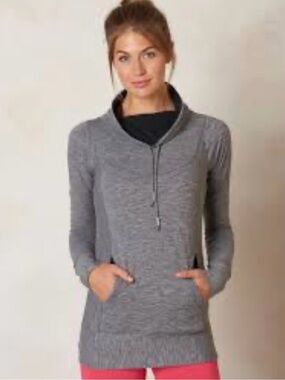 Prana Women's Heather Gray pullover